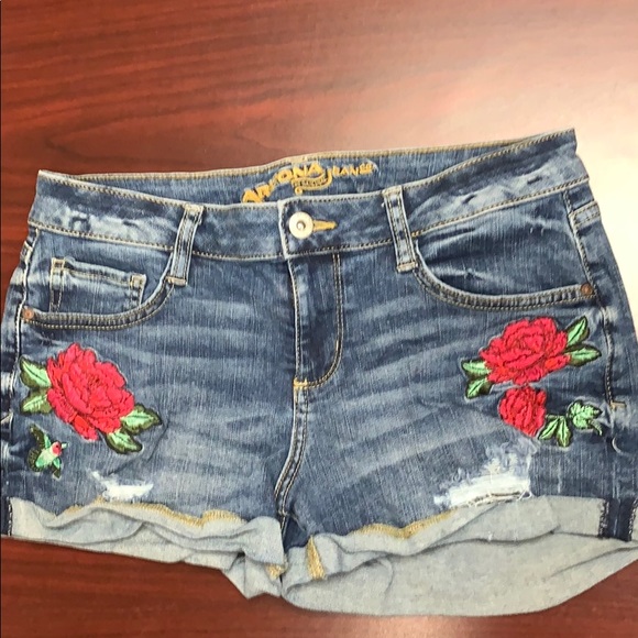 Arizona Jean Company Denim - Arizona Jeans Cut Offs With Embroidered Rose
